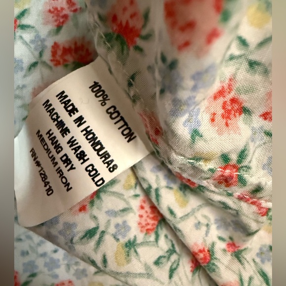 Ann Mashburn Floral Button Down Size Medium - Picture 7 of 9